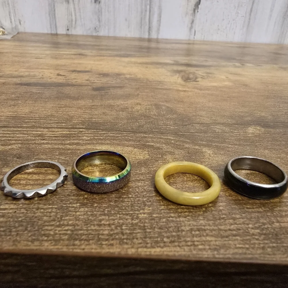 Set of Four Stylish Rings in Mixed Colors Sizes 6-7